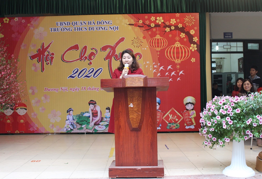 Ngày hội Xuân yêu thương tại trường Trung học cơ sở Dương Nội
