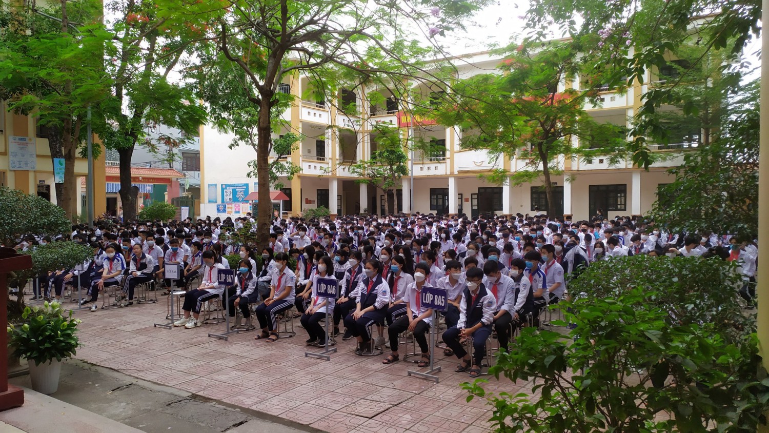 Trường THCS Dương Nội long trọng tổ chức Lễ Tổng kết năm học 2021-2022
