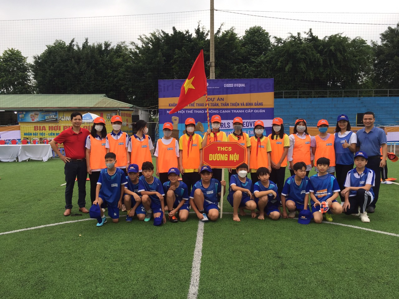 Trường THCS Dương Nội  tham gia ngày hội Thể thao không cạnh tranh  của tổ chức Plan